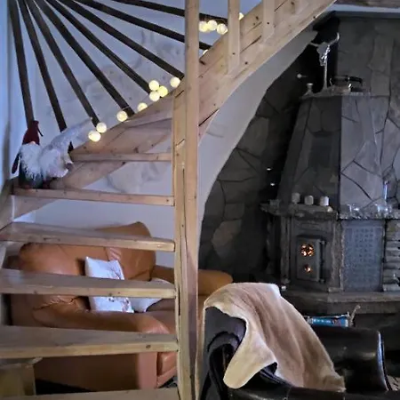 Apartment Beautiful Expansive House With Sea Views, Large Private Bedrooms Available In Shared House *