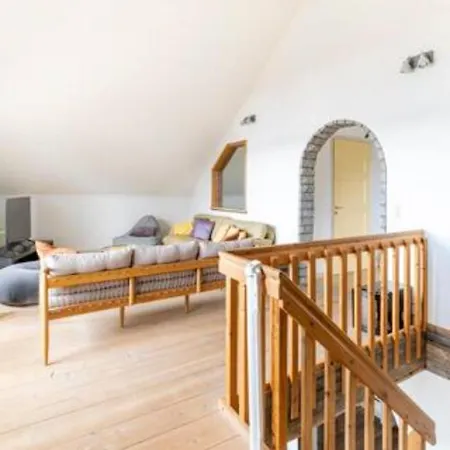 Beautiful Expansive House With Sea Views, Large Private Bedrooms Available In Shared House