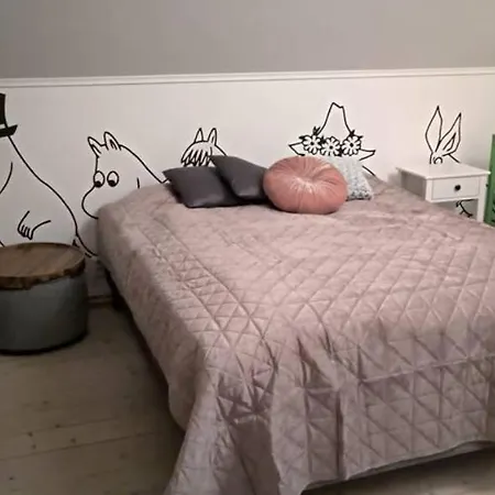 Beautiful Expansive House With Sea Views, Large Private Bedrooms Available In Shared House *