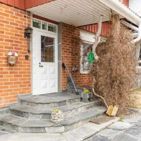 Beautiful Expansive House With Sea Views, Large Private Bedrooms Available In Shared House