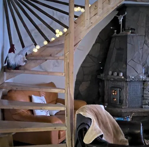 Apartment Beautiful Expansive House With Sea Views, Large Private Bedrooms Available In Shared House *