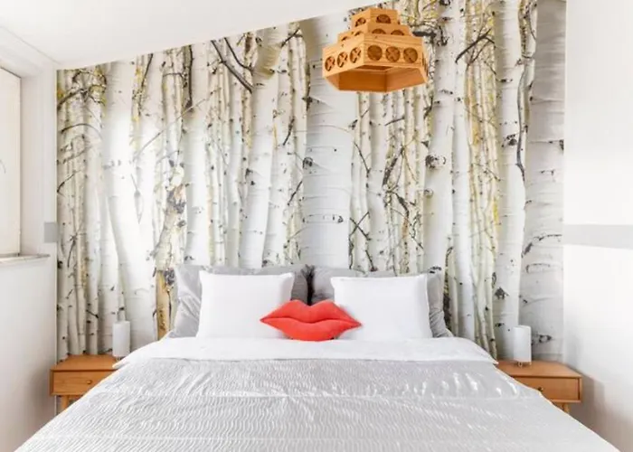 Apartment Beautiful Expansive House With Sea Views, Large Private Bedrooms Available In Shared House *