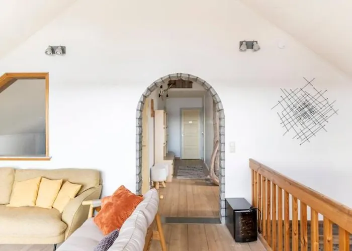 Beautiful Expansive House With Sea Views, Large Private Bedrooms Available In Shared House Apartment Vaasa